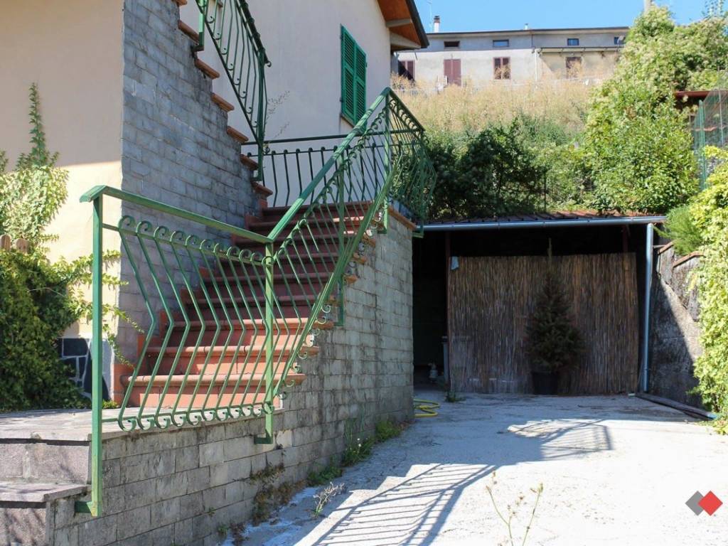 Appartamento a Piazza al serchio in Via di Chiosa , 15 - Foto 3