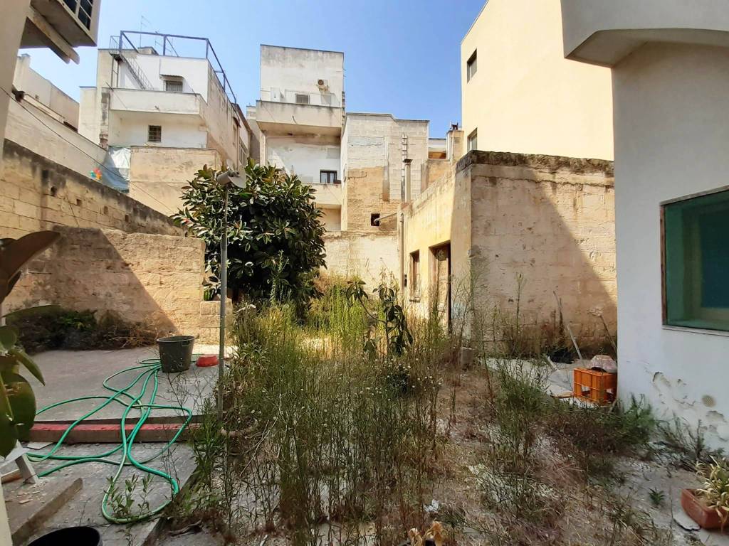 Casa indipendente a Brindisi in Via Benedetto Marzolla, 6 - Foto 2