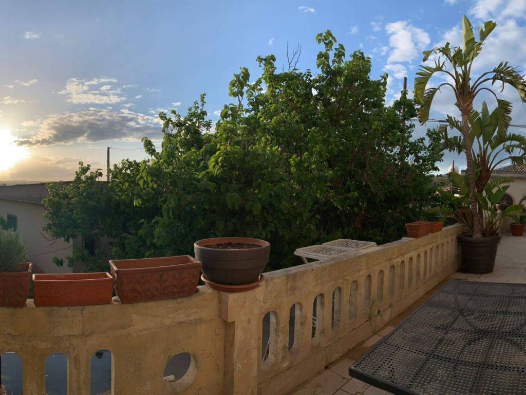 Villa a Noto in Via Della Croce S.N.C. - Foto 5