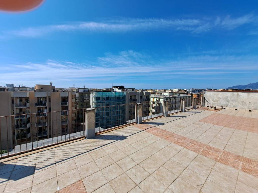 Appartamento a Salerno in Via Rocco Cocchia - Foto 4