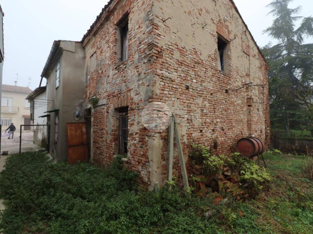 Rustico / casale a Mantova in Strada Castelletto, 145 - Foto 4