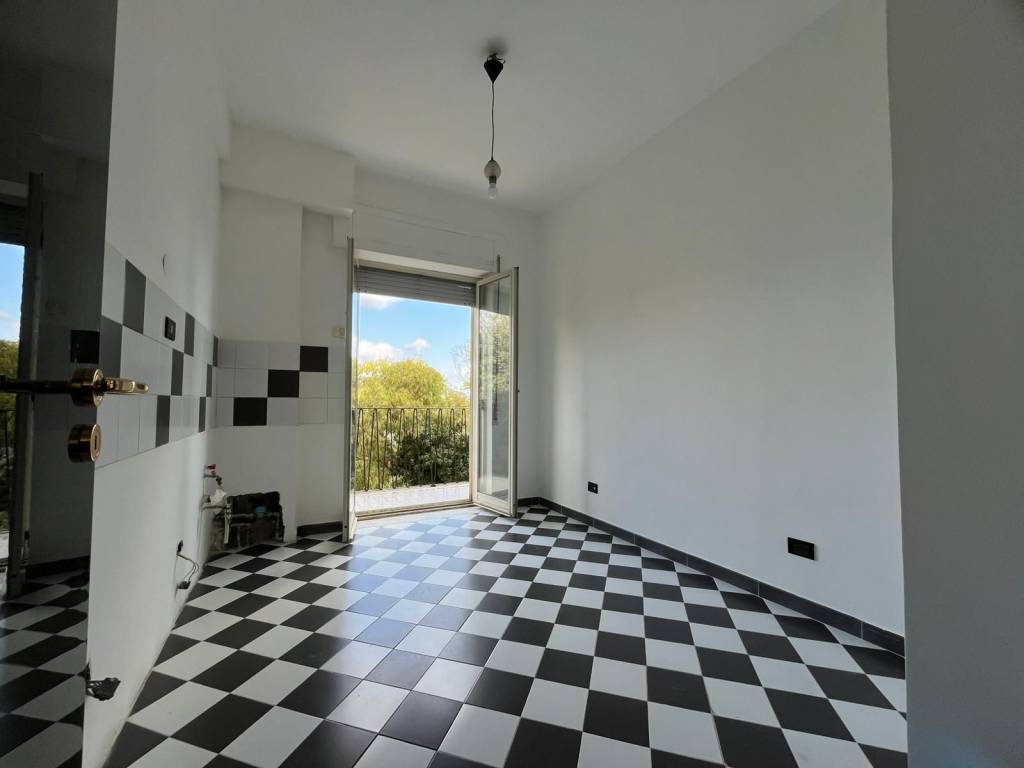 Appartamento a Catanzaro in Via Eugenio de Riso - Foto 4