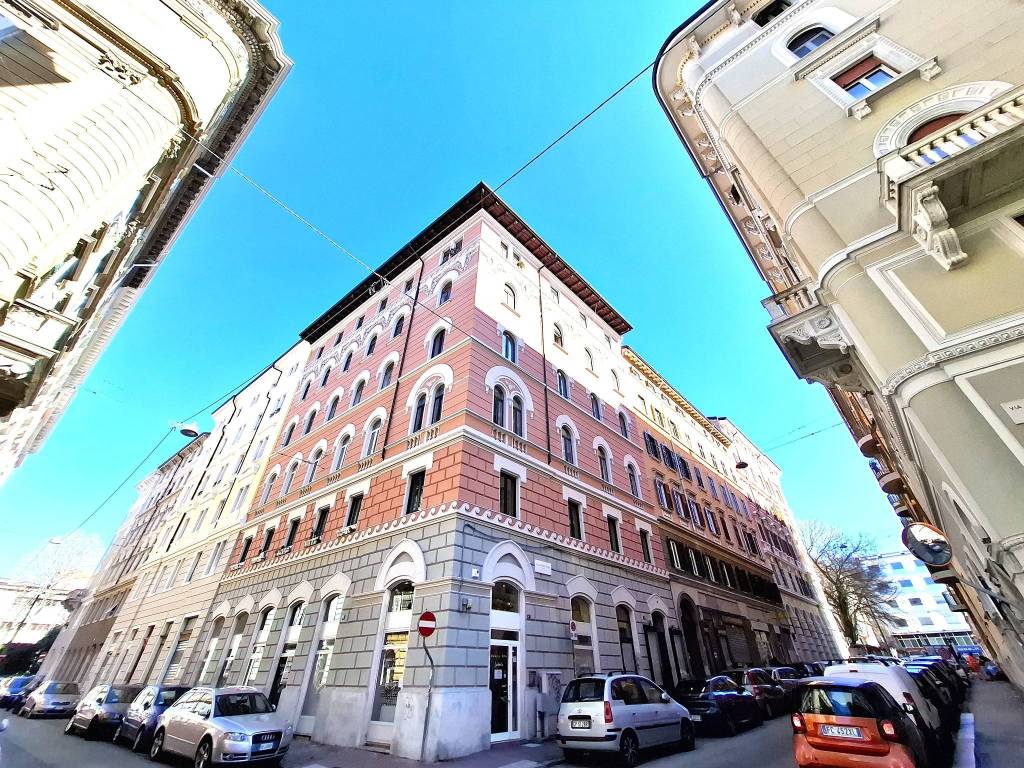 Appartamento a Trieste in Via Giuseppe Parini, 10 - Foto 2