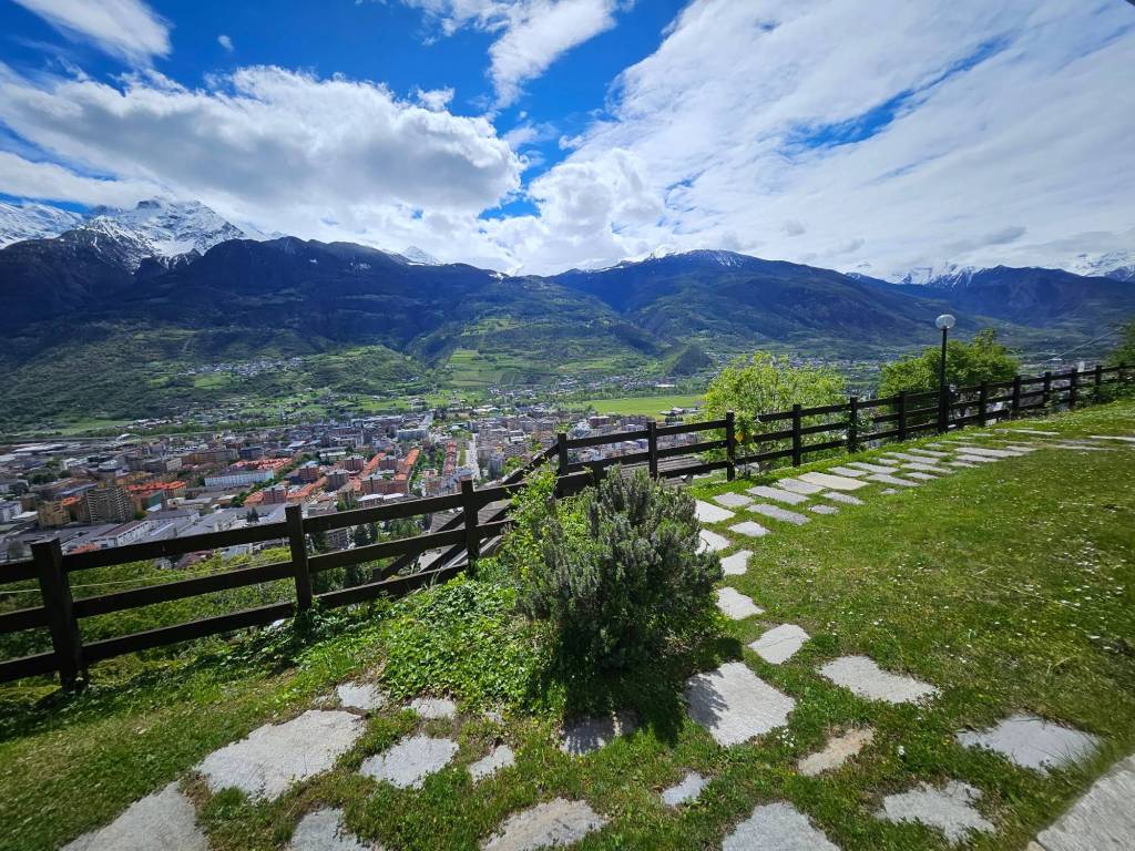 Appartamento a Aosta in Rue du Coutumier, 16 - Foto 5