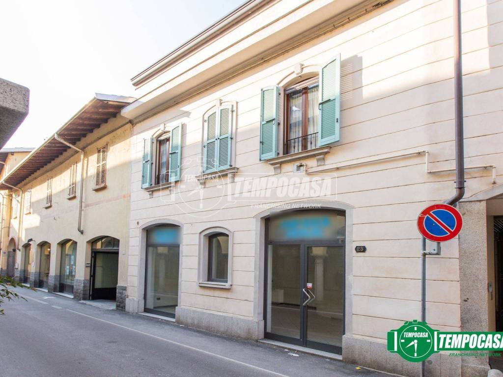 Appartamento a Oleggio in Via Bellini 27 - Foto 2