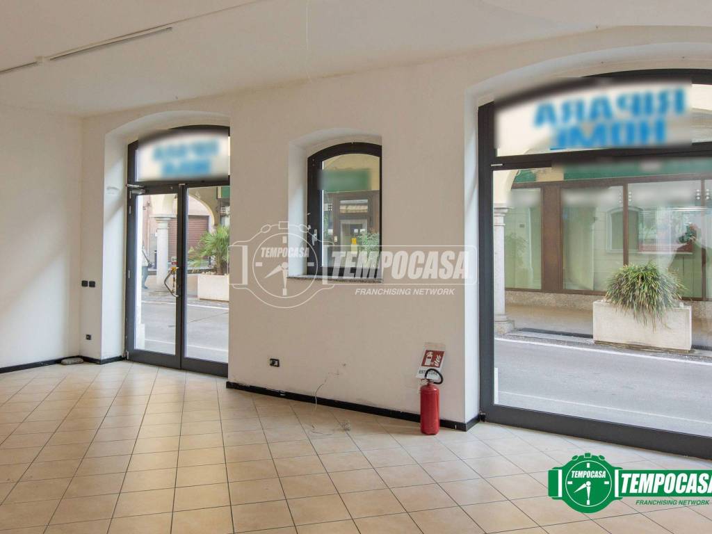 Appartamento a Oleggio in Via Bellini 27 - Foto 5