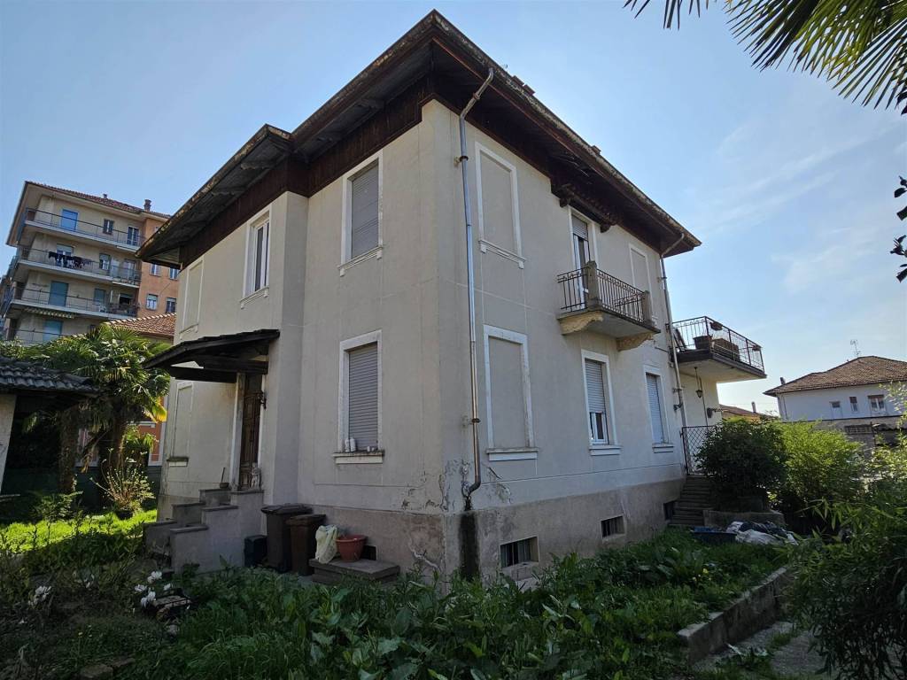 Casa indipendente a Gaglianico in Via Montegrappa, 39 - Foto 2