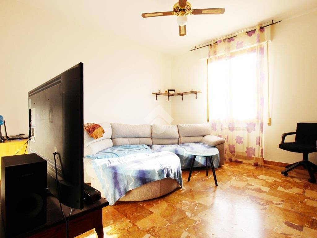 Appartamento a Prato in Via dell'Alberaccio - Foto 2