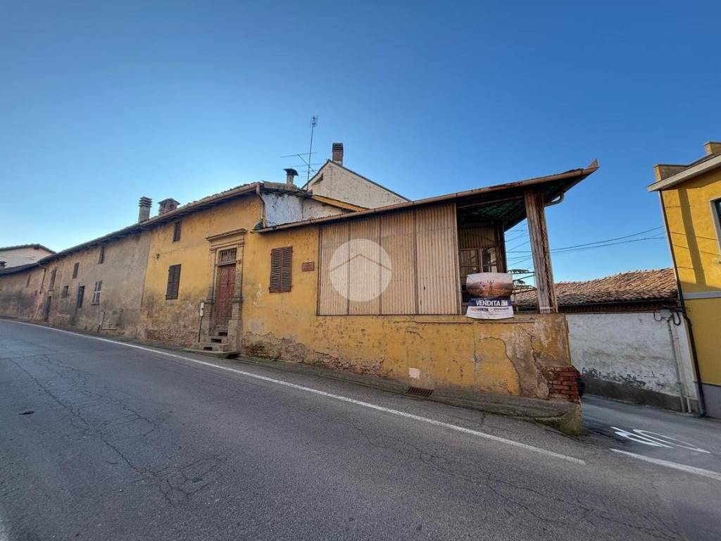 Casa indipendente a Castagnole monferrato in Via Carlo Alberto, 4 - Foto 2