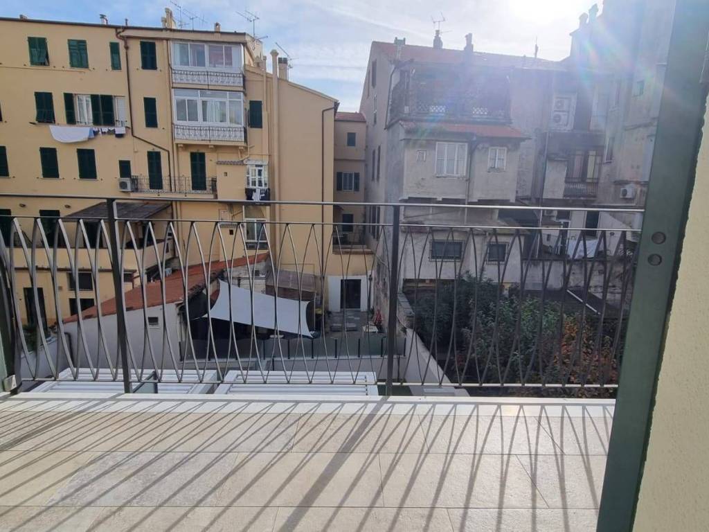 Appartamento a Finale ligure in PIAZZA FEDI - Foto 3