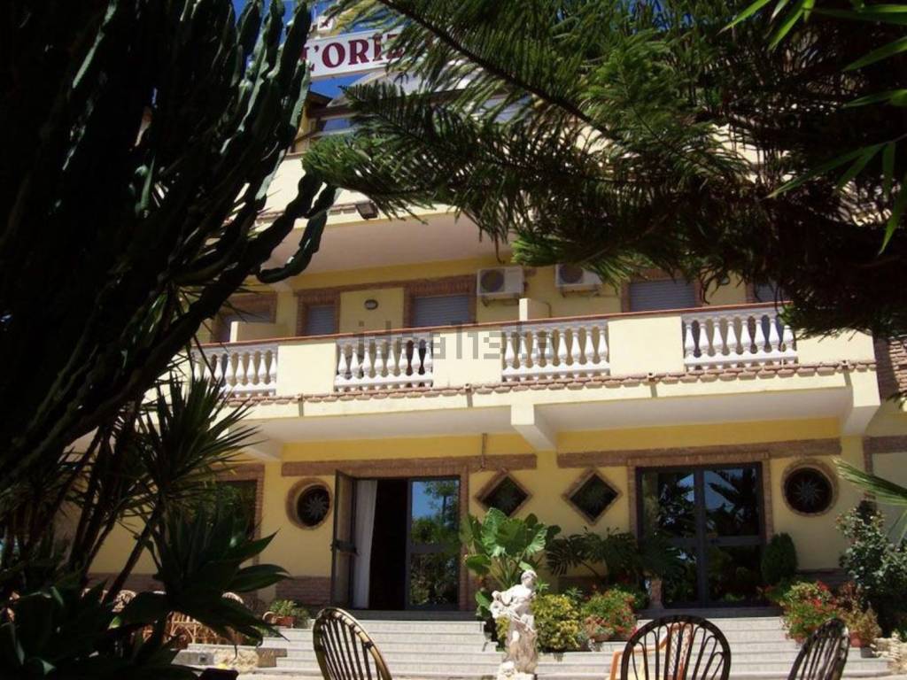 Palazzo / stabile a Isola di capo rizzuto in Campolongo - Foto 4
