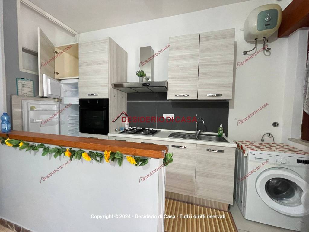 Appartamento a Campofelice di roccella in Via Cesare Civello, 14 - Foto 5
