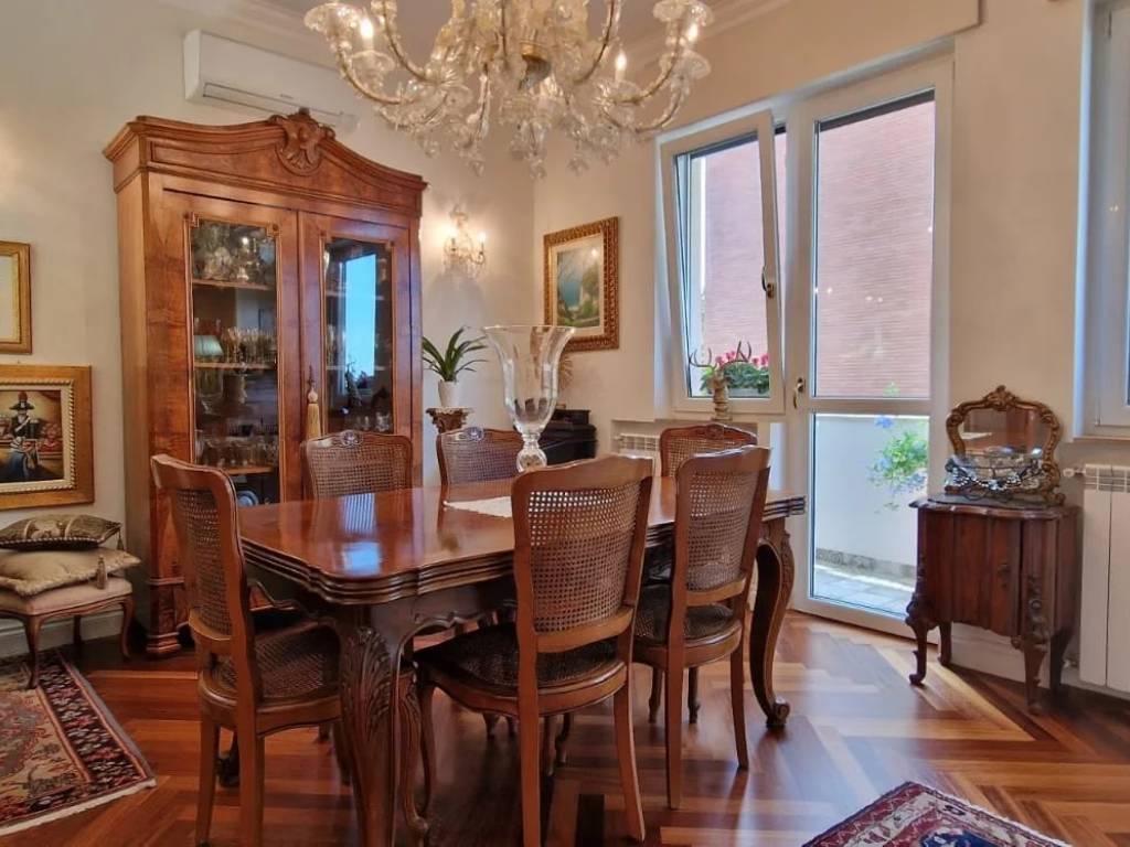 Appartamento a Pescara in Viale Regina Elena, n.68 - Foto 2