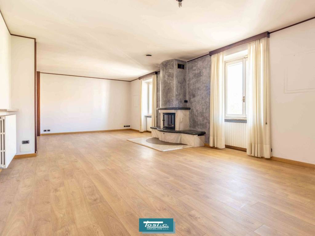 Appartamento a Borgomanero in Via Novara - Foto 5