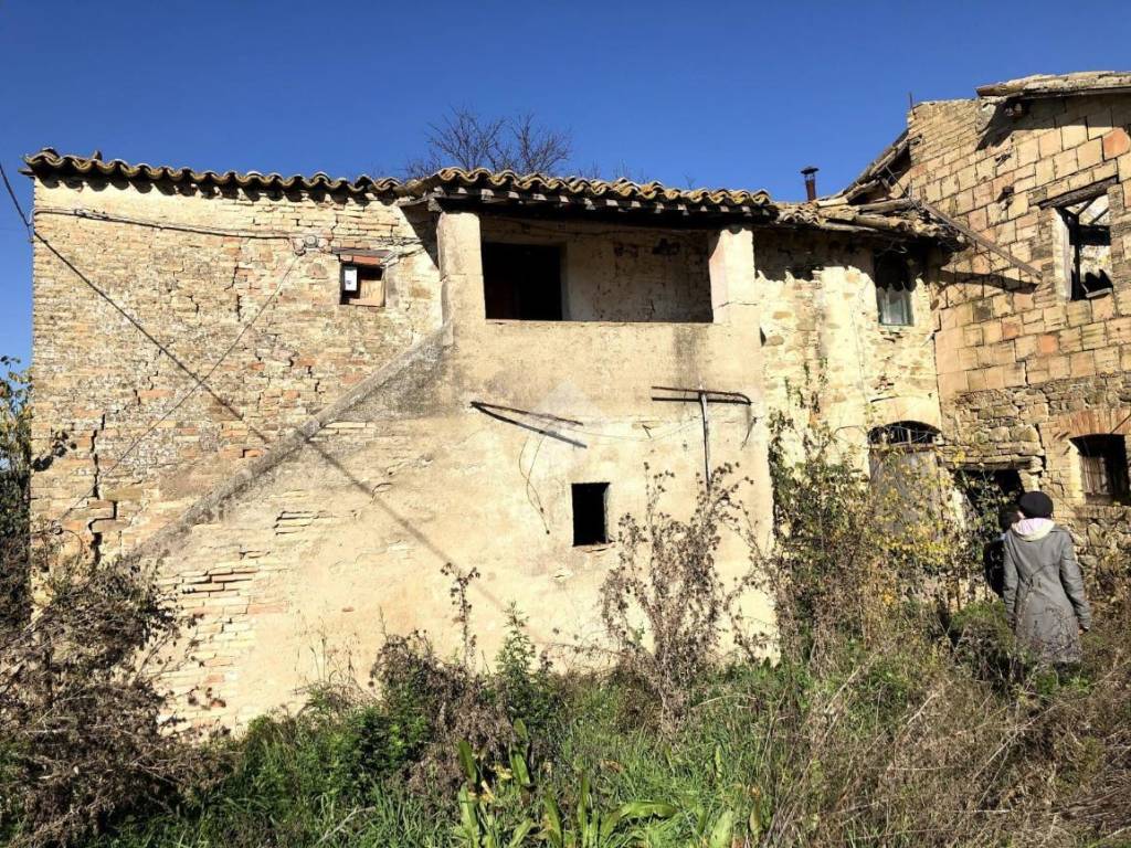Rustico / casale a Cannara in Via Collemancio - Foto 3