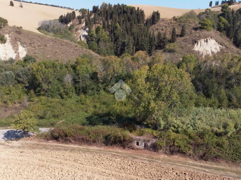 Rustico / casale a Roseto degli abruzzi in Contrada Borsacchio - Foto 4