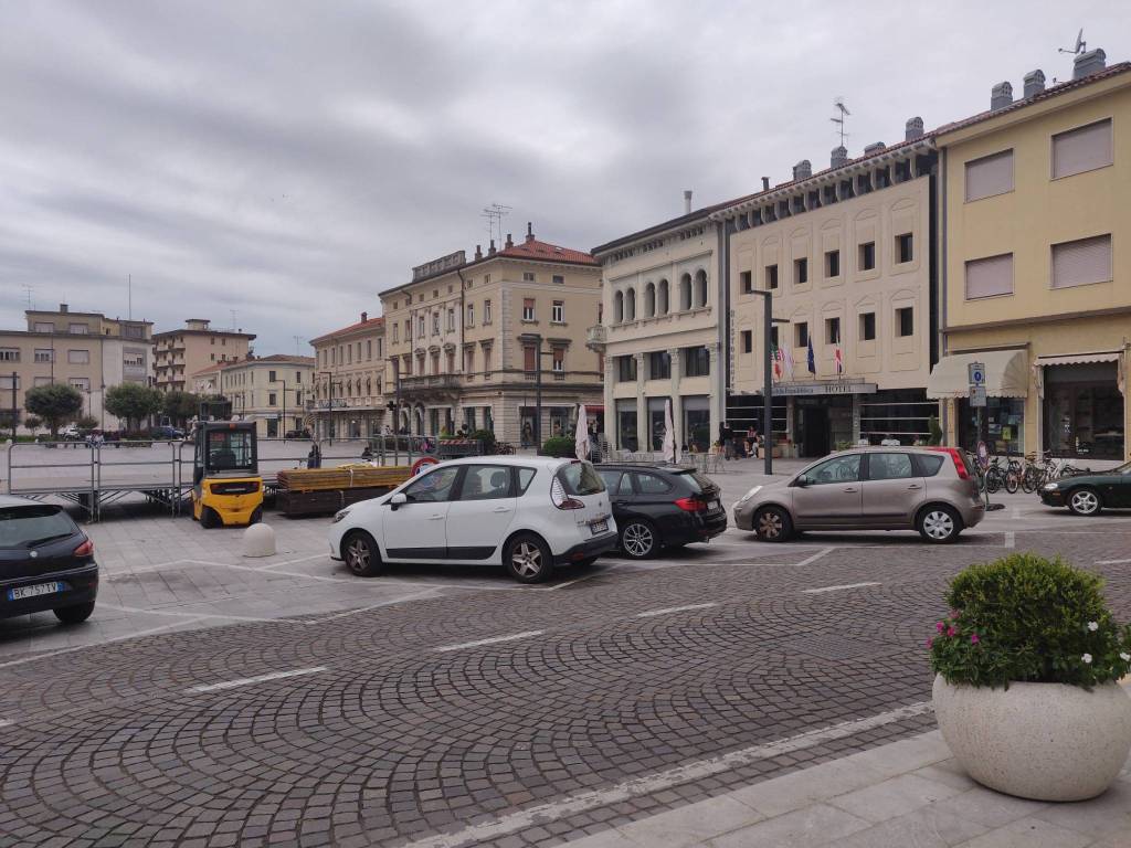 Box / garage a Monfalcone in VIA ARRIGO BOITO - Foto 5