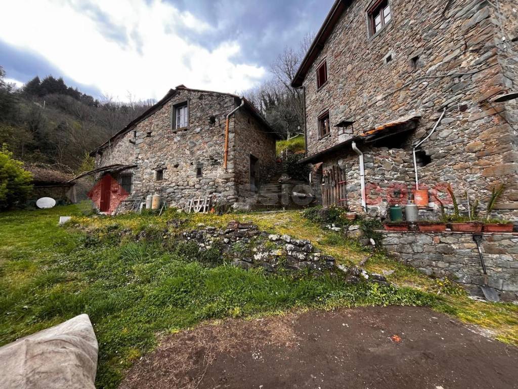 Casa indipendente a Coreglia antelminelli in Via del Piastronato, Tereglio, 63 - Foto 2