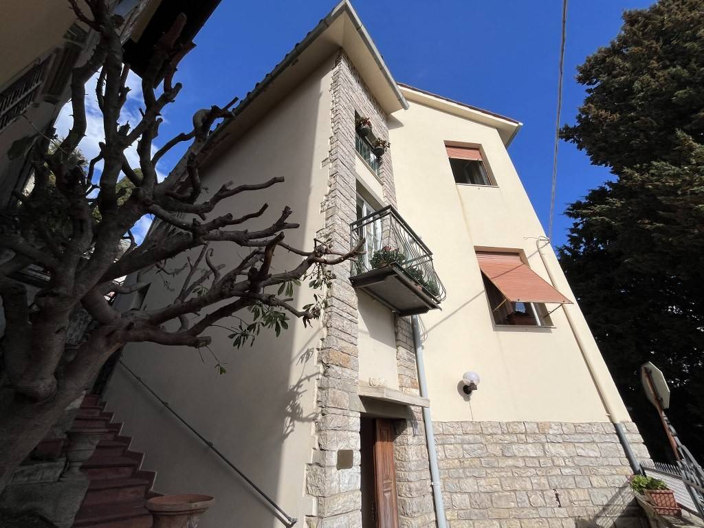 Villa a Cortona in Via Galileo Galilei, 1 - Foto 5