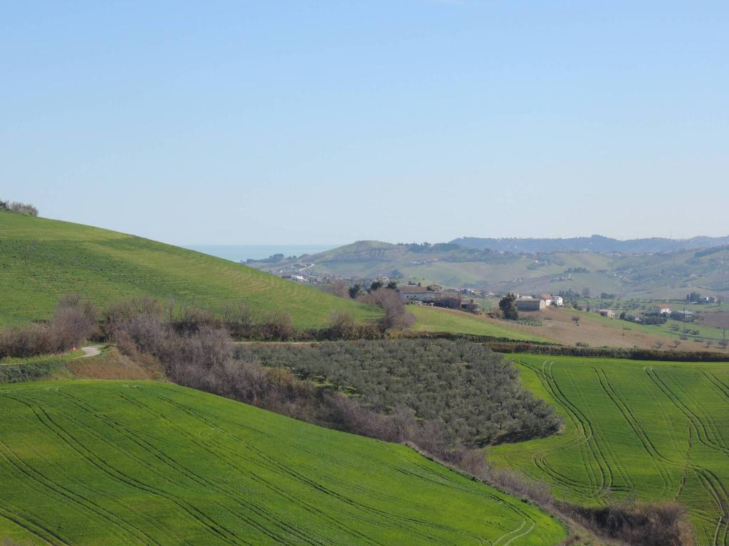 Villa a Atri in Strada Provinciale di Atri - Foto 4
