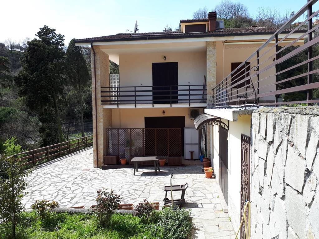 Appartamento a Varazze in Via Mombello - Foto 2