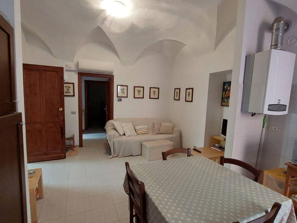 Appartamento a Spotorno in Via Giuseppe Garibaldi - Foto 3