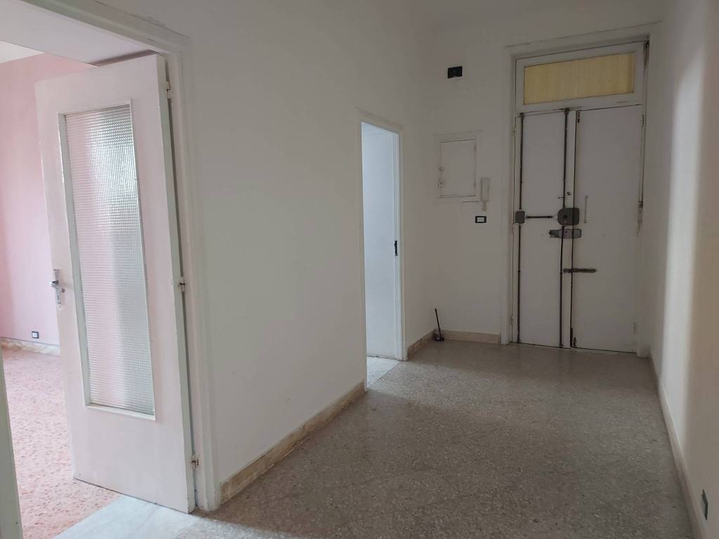 Appartamento a Taranto in Via Messapia, 6 - Foto 4