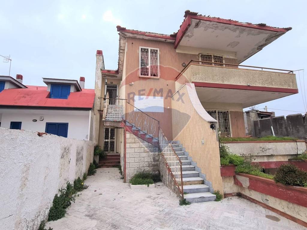 Villa a Castel volturno in viale marco polo, 15 - Foto 2