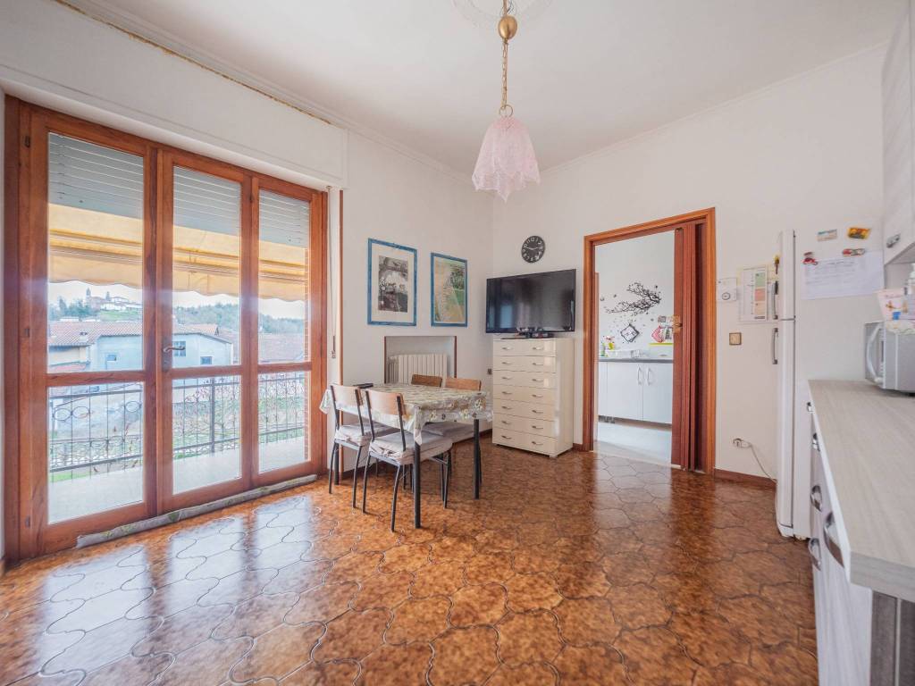 Appartamento a Asti in Frazione Serravalle - Foto 5