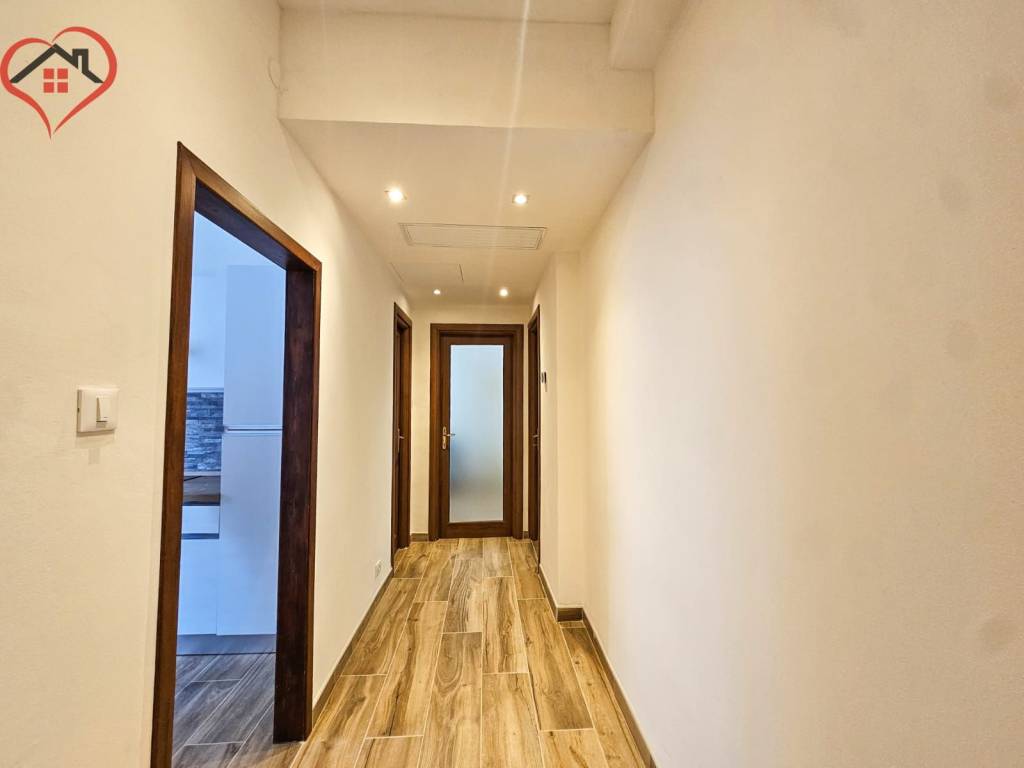 Appartamento a Trieste in Viale dei Campi Elisi, 37 - Foto 2