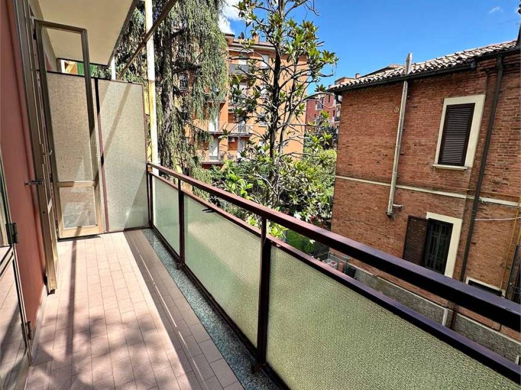 Appartamento a Bologna in Via della Viola - Luminoso - 3 CAMERE - Foto 4
