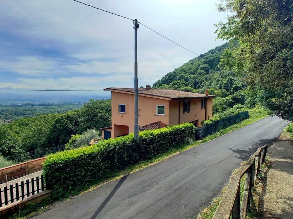 Casa indipendente a Supino in Strada Provinciale Pedemontana Monti Lepini - Foto 2