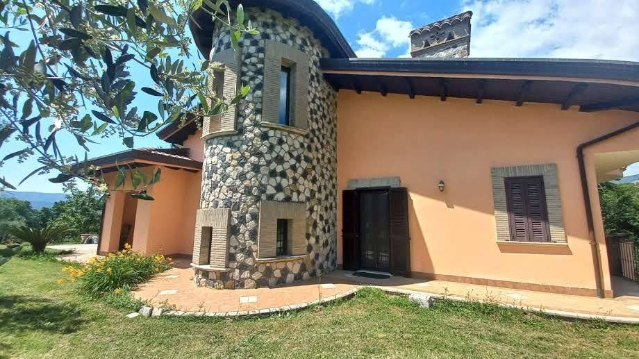 Villa a Giuliano di roma in Via La Danna - Foto 2