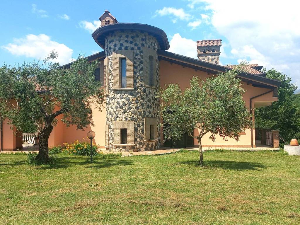 Villa a Giuliano di roma in Via La Danna - Foto 3