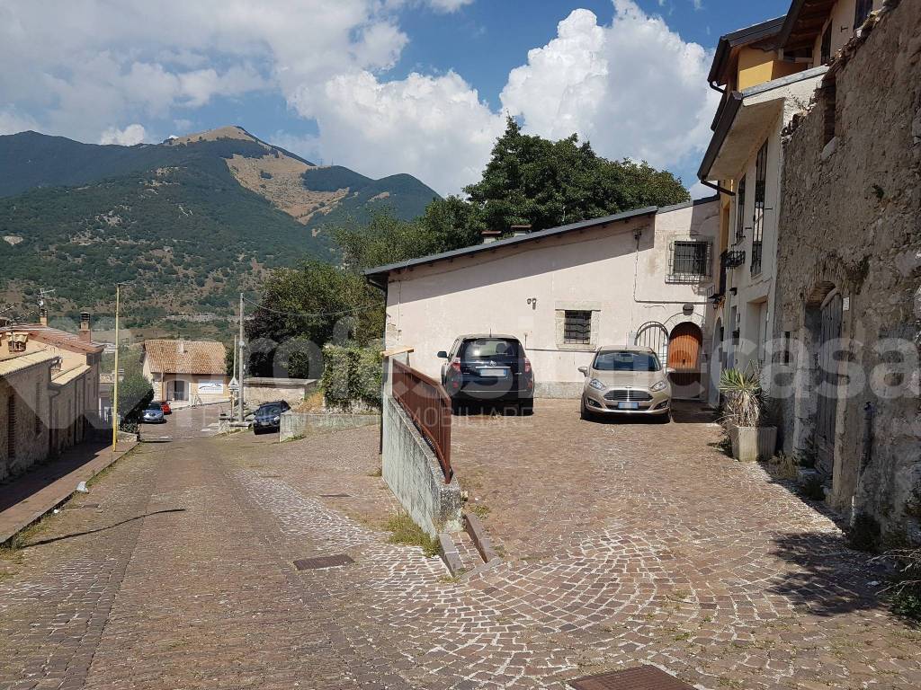 Casa indipendente a Castel di sangro in Via Alta Civita - Foto 2