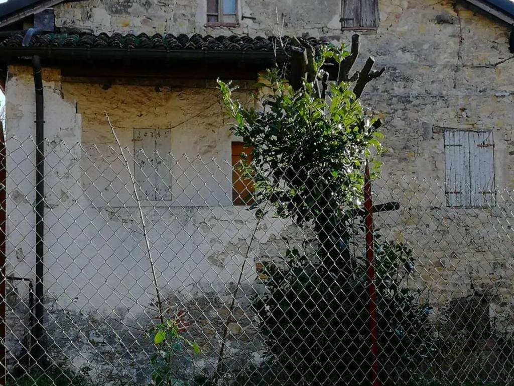 Rustico / casale a Vezzano sul crostolo in Vronco S.N.C. - Foto 3