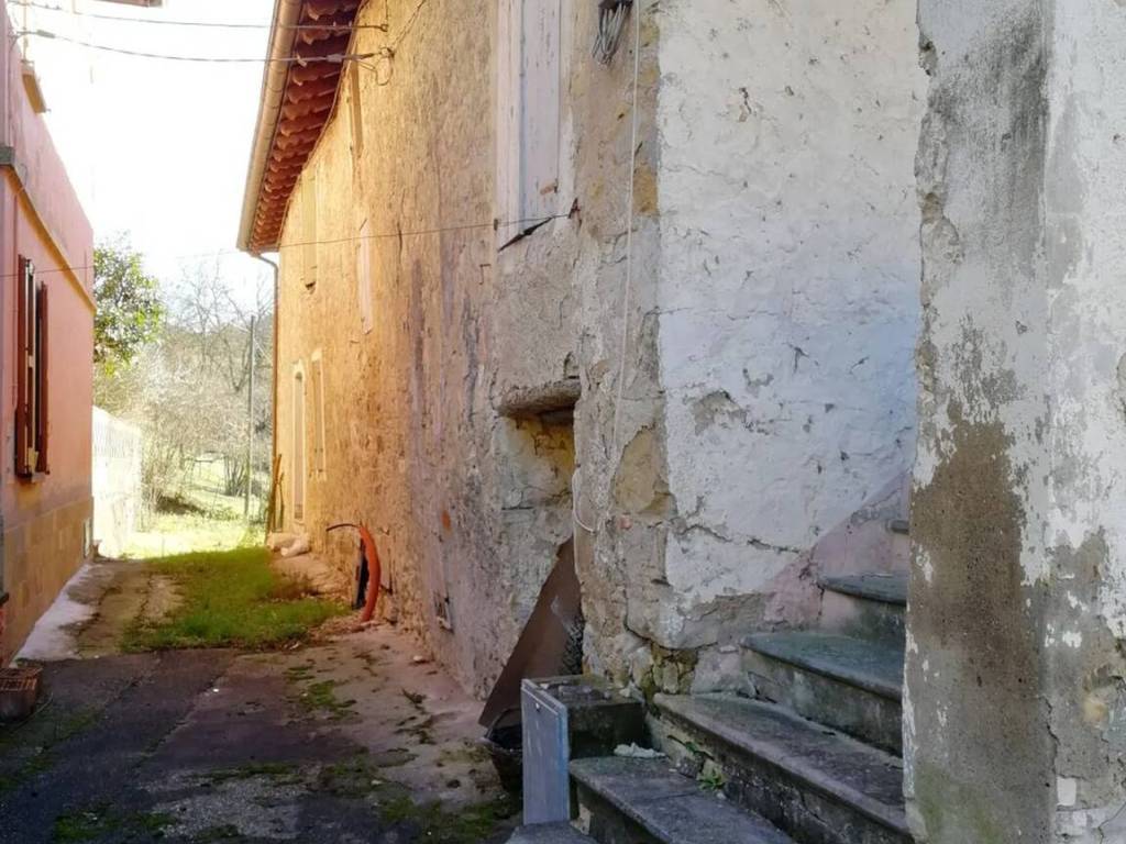 Rustico / casale a Vezzano sul crostolo in Vronco S.N.C. - Foto 4