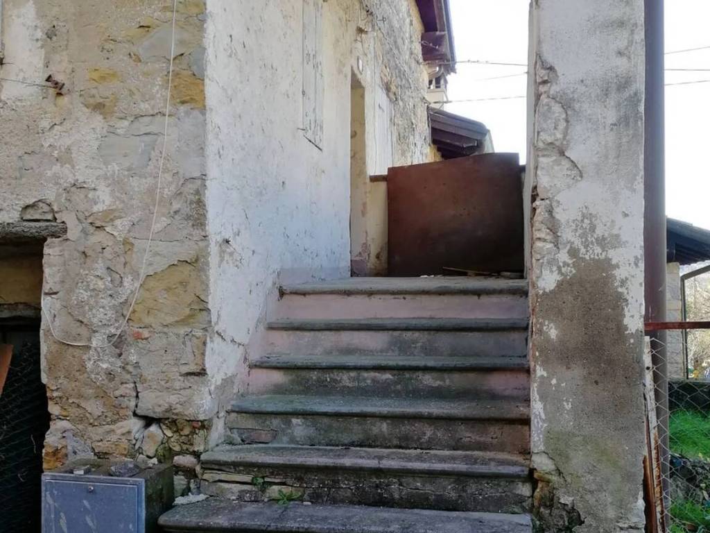 Rustico / casale a Vezzano sul crostolo in Vronco S.N.C. - Foto 5