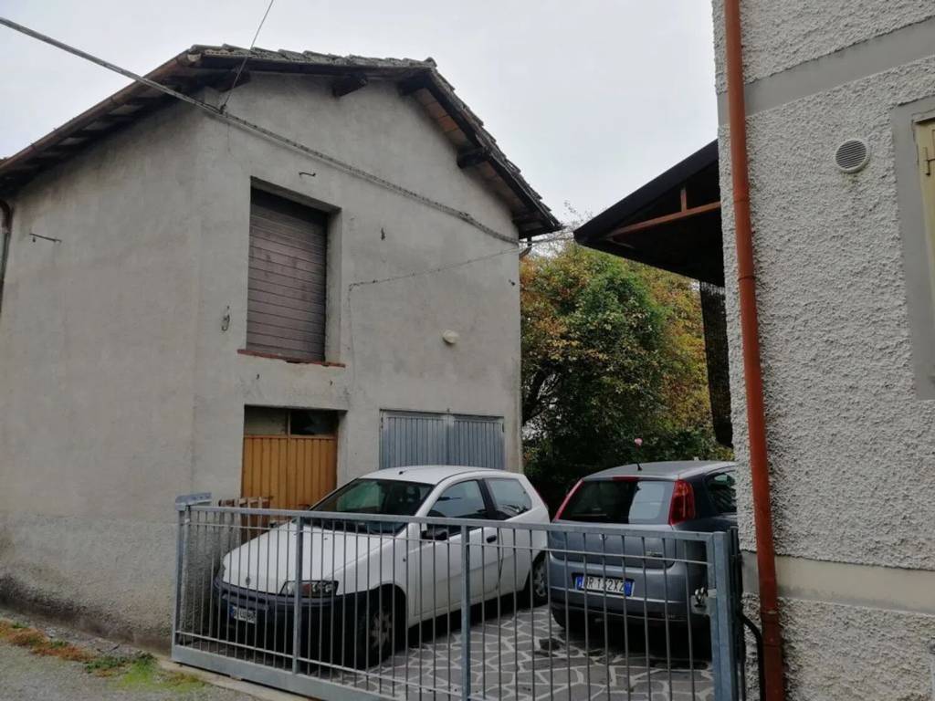 Villa a Vezzano sul crostolo in Roma Sud S.N.C. - Foto 3