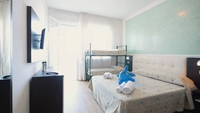 Palazzo / stabile a Cervia in Viale 2 Giugno, 90 - Foto 5
