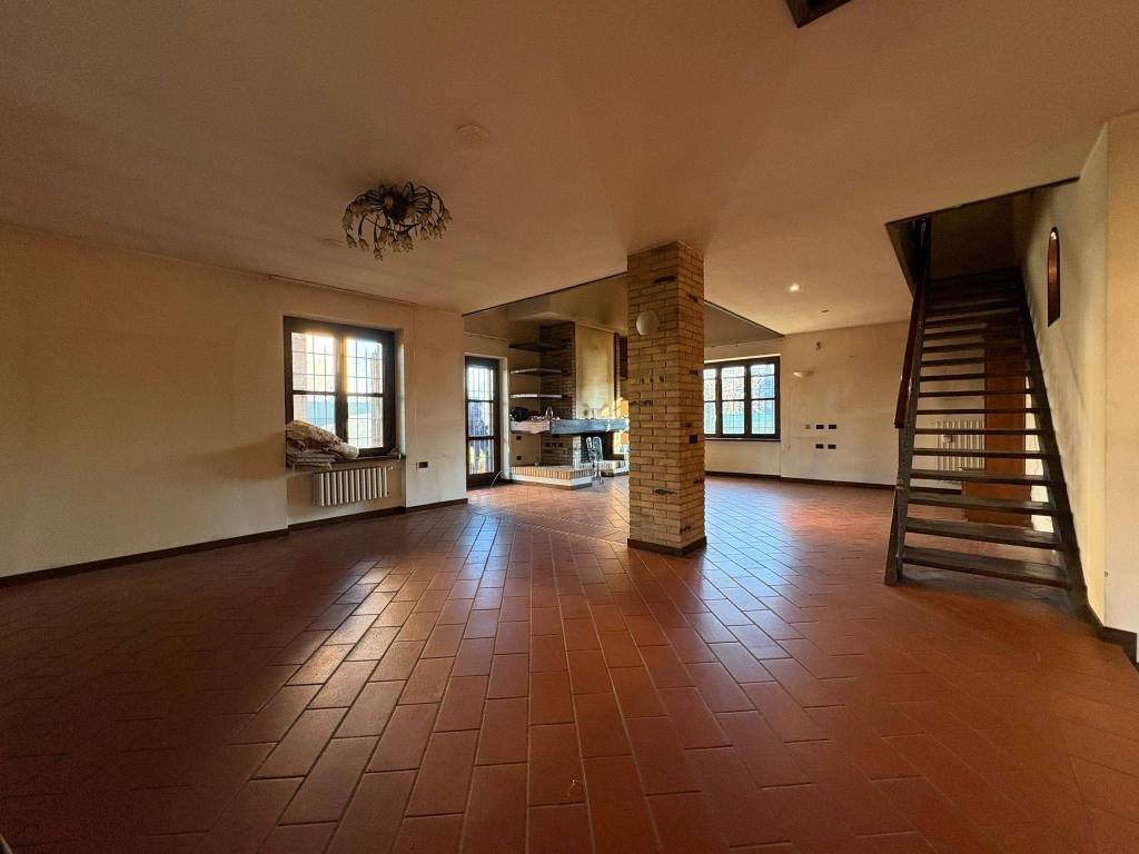 Villa a Caselle lurani in Via Rodolfo Sommariva, 16 - Foto 2