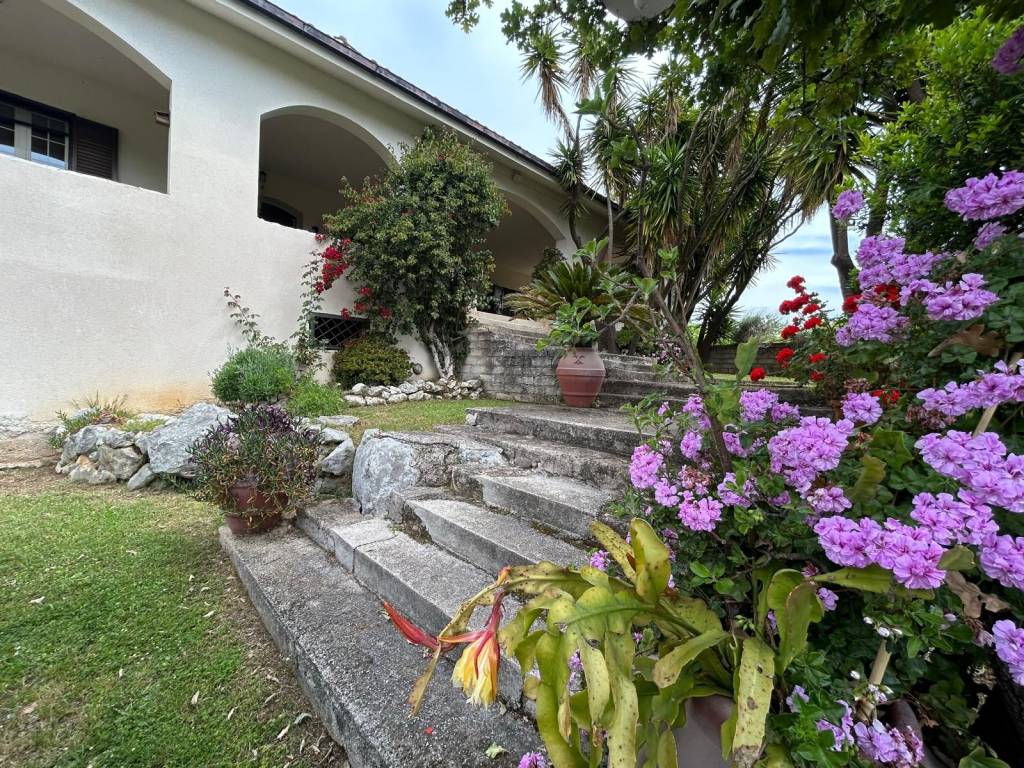 Villa a Cassino in Via Orsaia, 42 - Foto 3