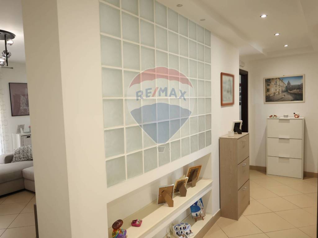 Appartamento a Cinisi in Via Imbriani - Foto 4