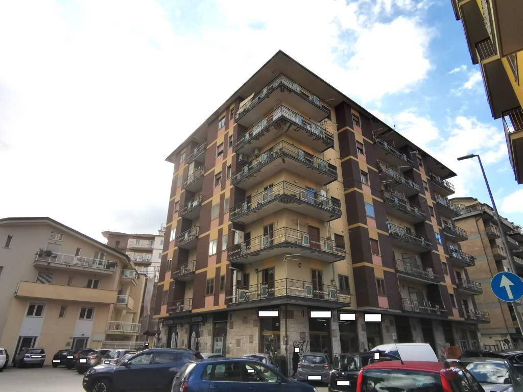 Appartamento a Avellino in Via Salvatore Pescatori - Foto 3
