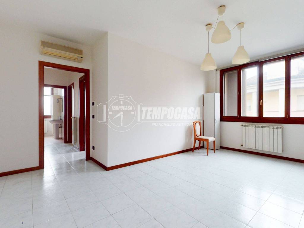Appartamento a Cento in Via Umberto Giordano 49 - Foto 4