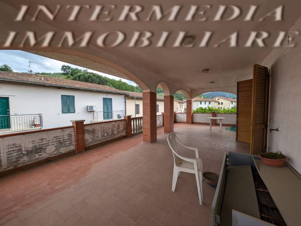 Villa a Bucine in Strada Provinciale di Mercatale - Foto 5