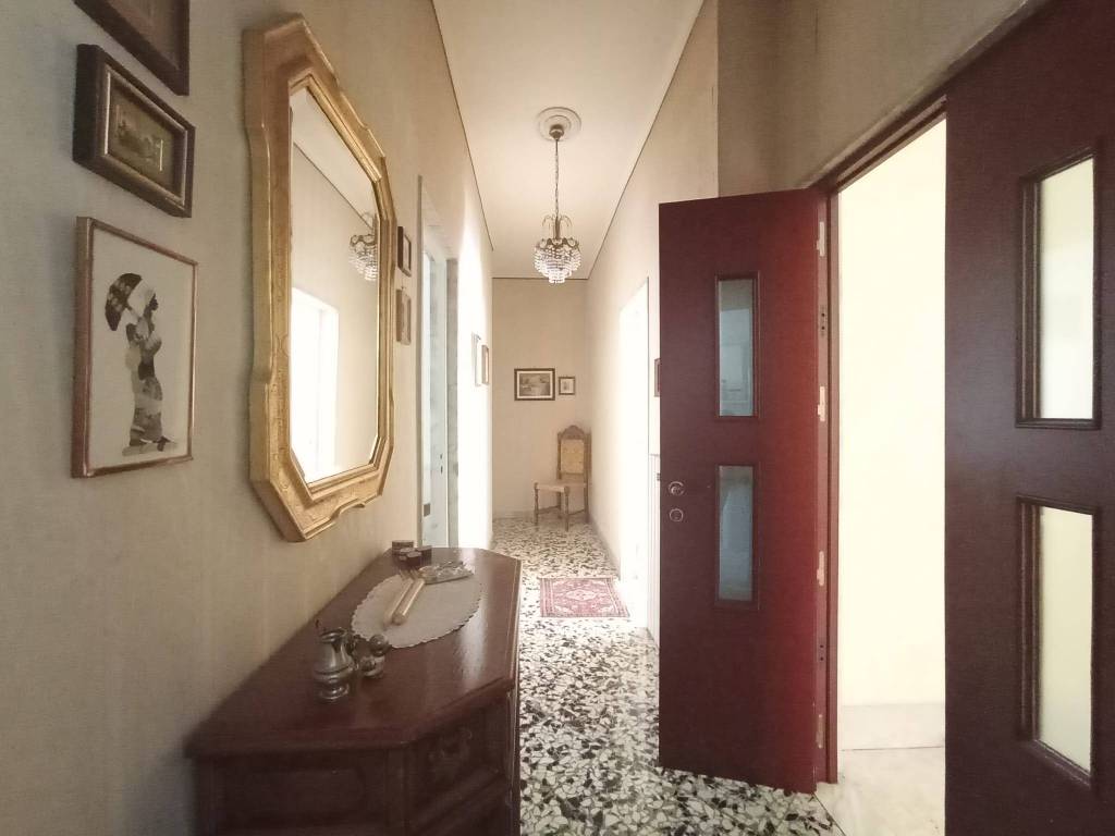 Casa indipendente a Acquaviva delle fonti in Via Giulio Cafaro, 13 - Foto 4