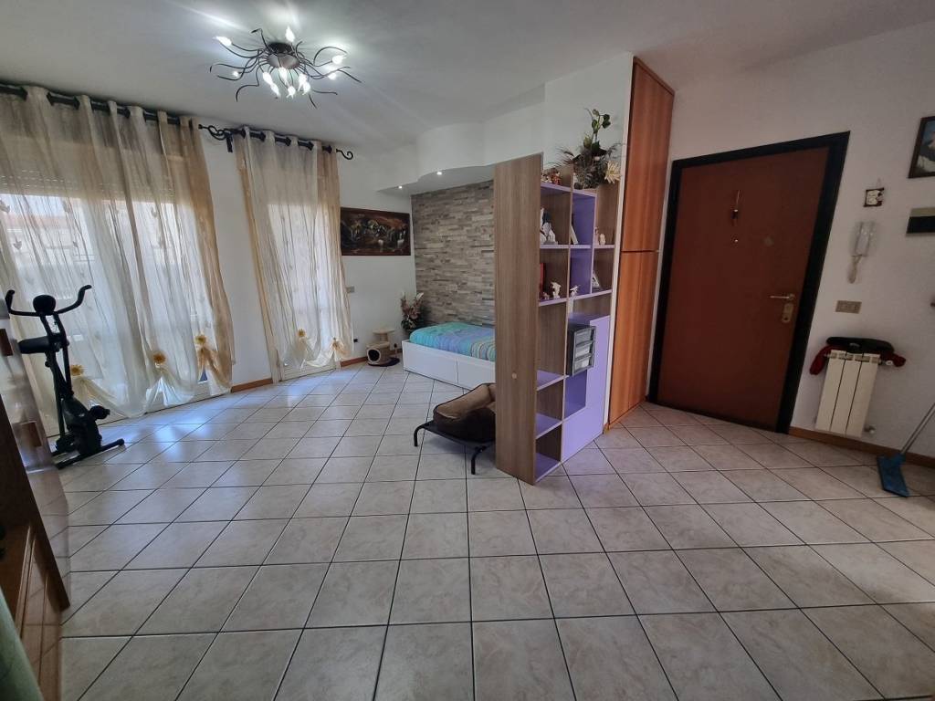 Appartamento a Limbiate in Via Valsugana - Foto 3