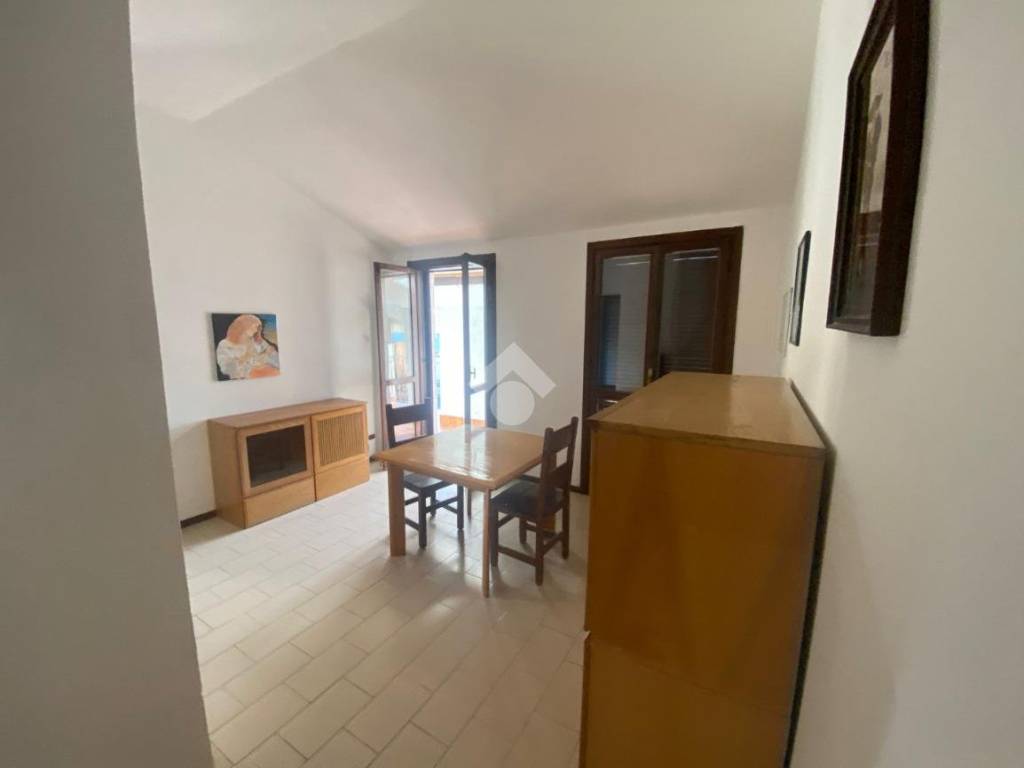 Appartamento a Lentate sul seveso in Via Tonale, 5 - Foto 4