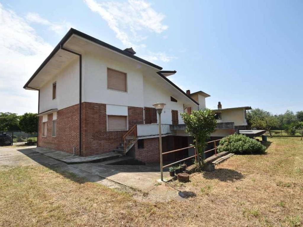 Villa a Pietrasanta in Via Pergolone, 12 - Foto 2